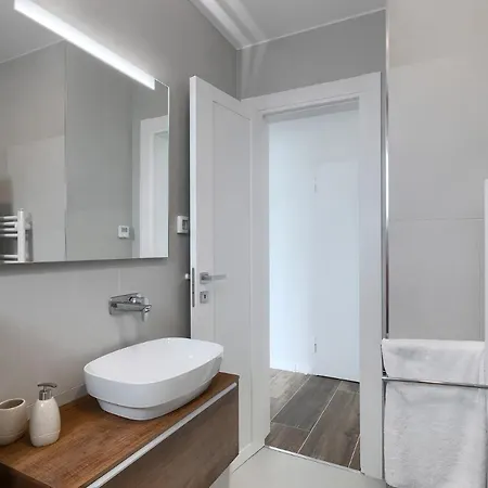 Exclusive Ellen & Micol-with 3 Free Mountain Bikes Apartment *