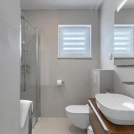 Apartment Exclusive Ellen & Micol-with 3 Free Mountain Bikes *